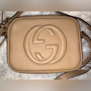 Gucci SOHO Disco Camelia cross body Bag In Brown Pebbled Leather